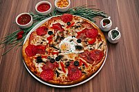 Ezi's Pizza
